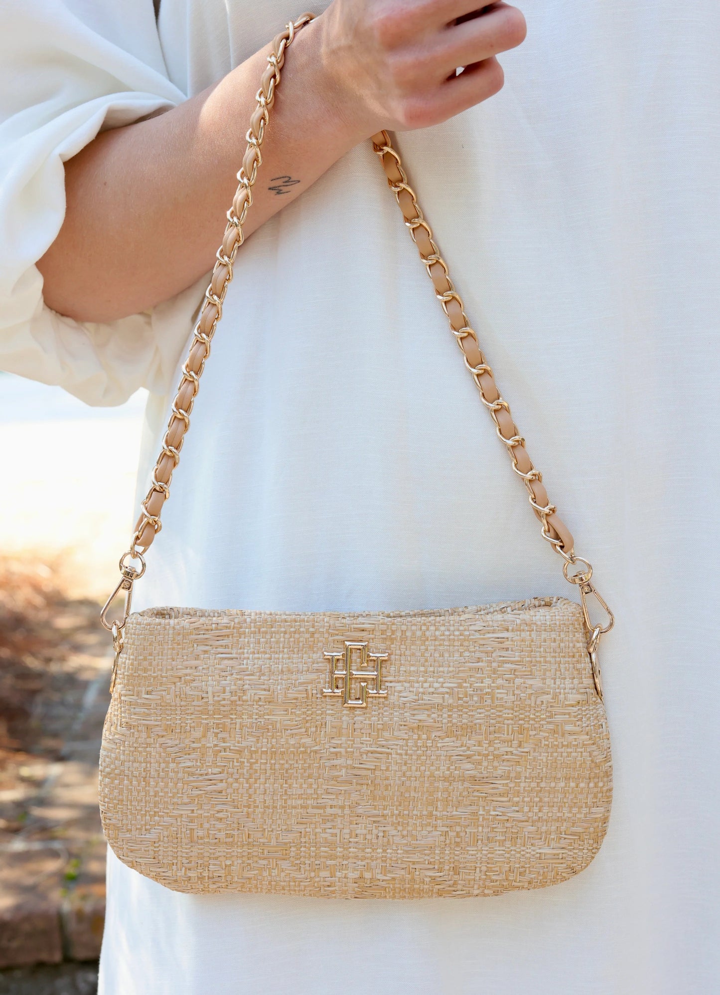 Livi Crossbody