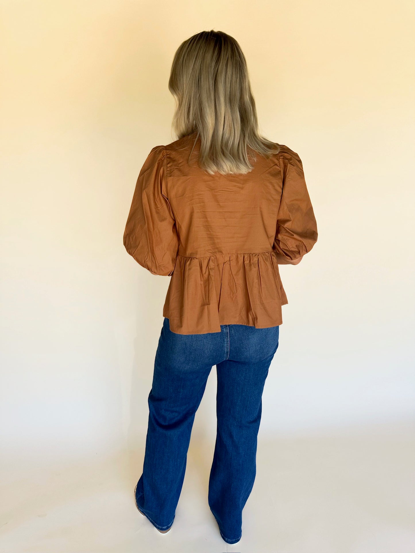 Hanis Ribbon Tie Blouse