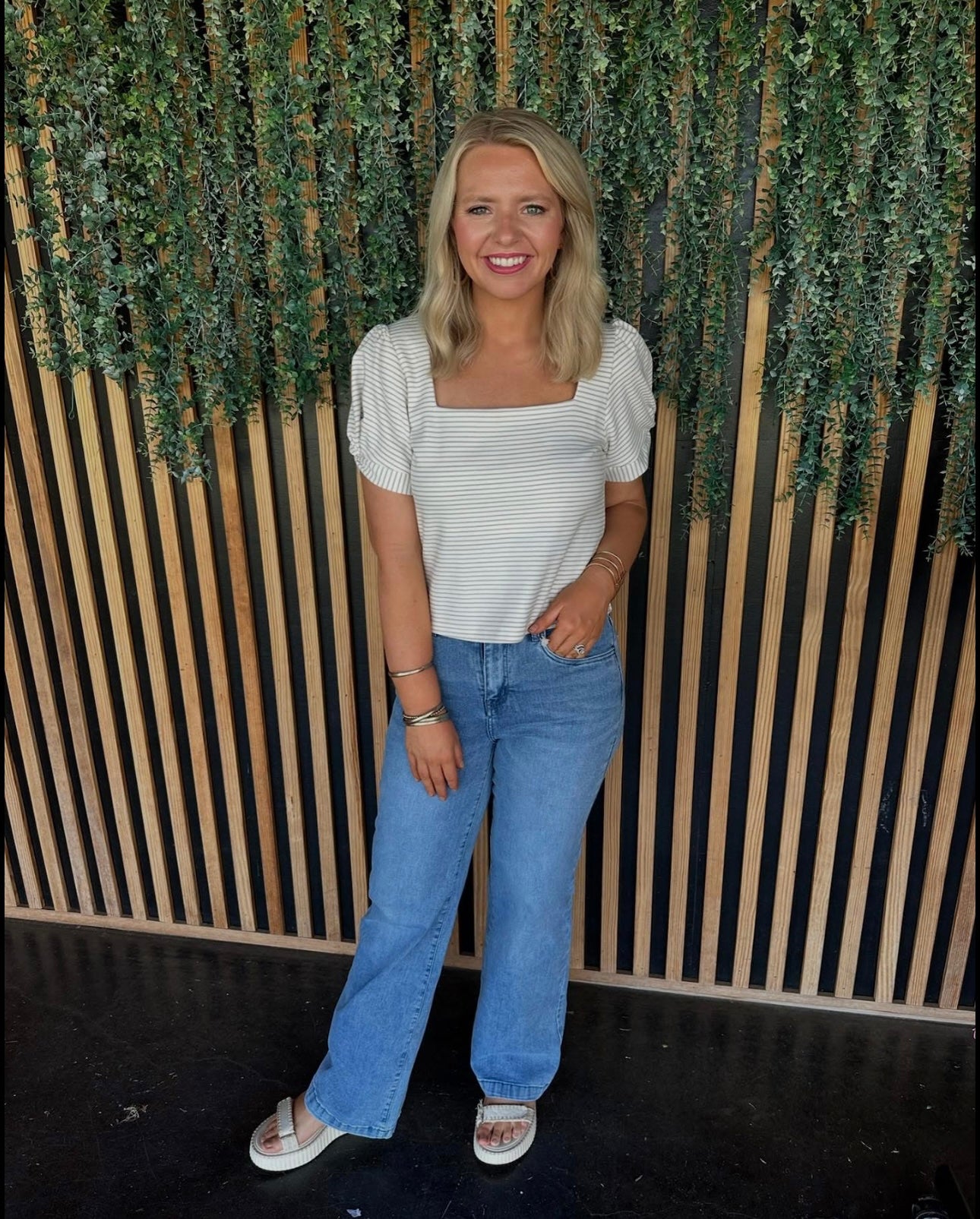 Everstretch Wide Leg Jeans