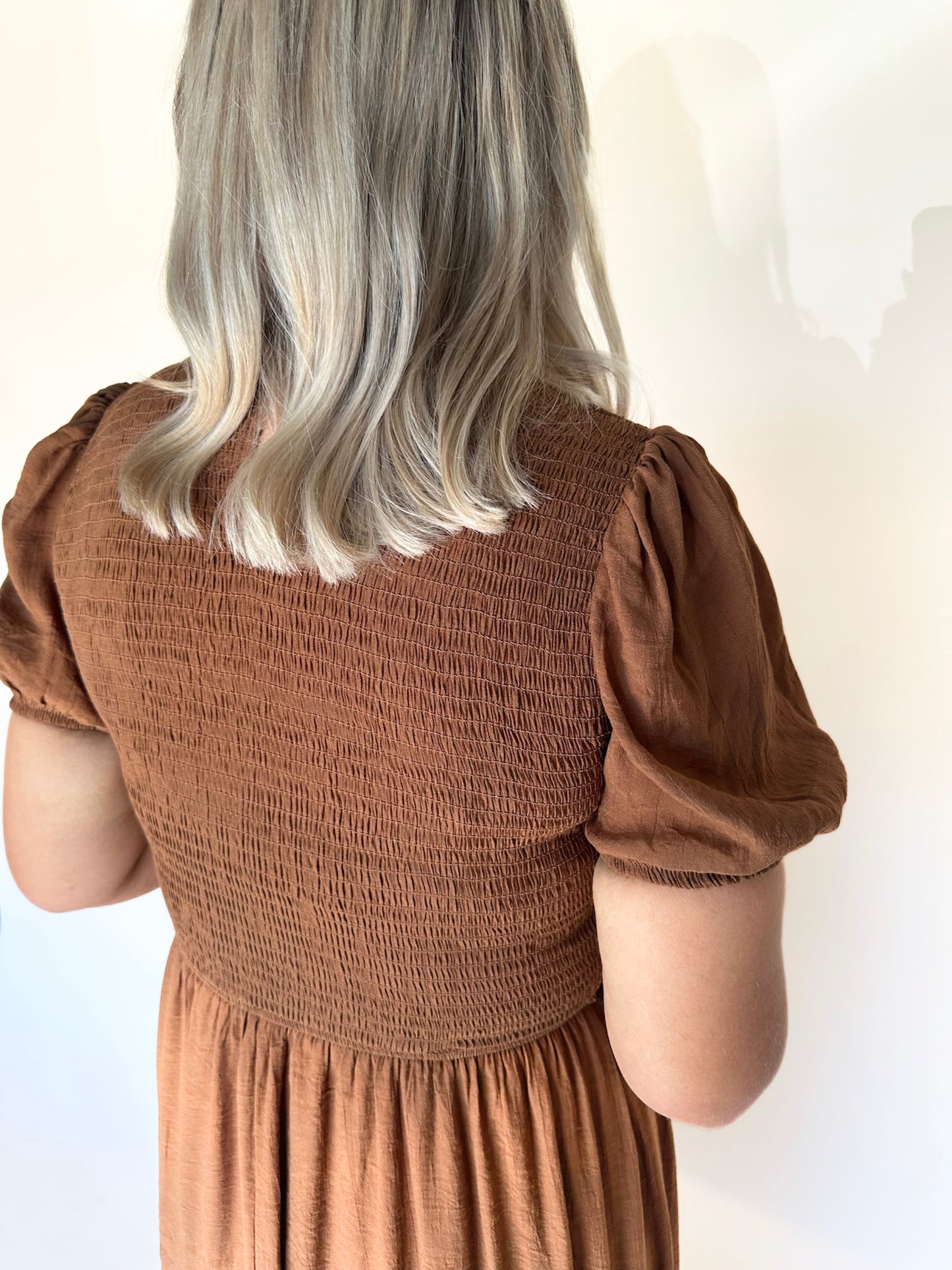 Yenni Feminine Smocked Midi Dress