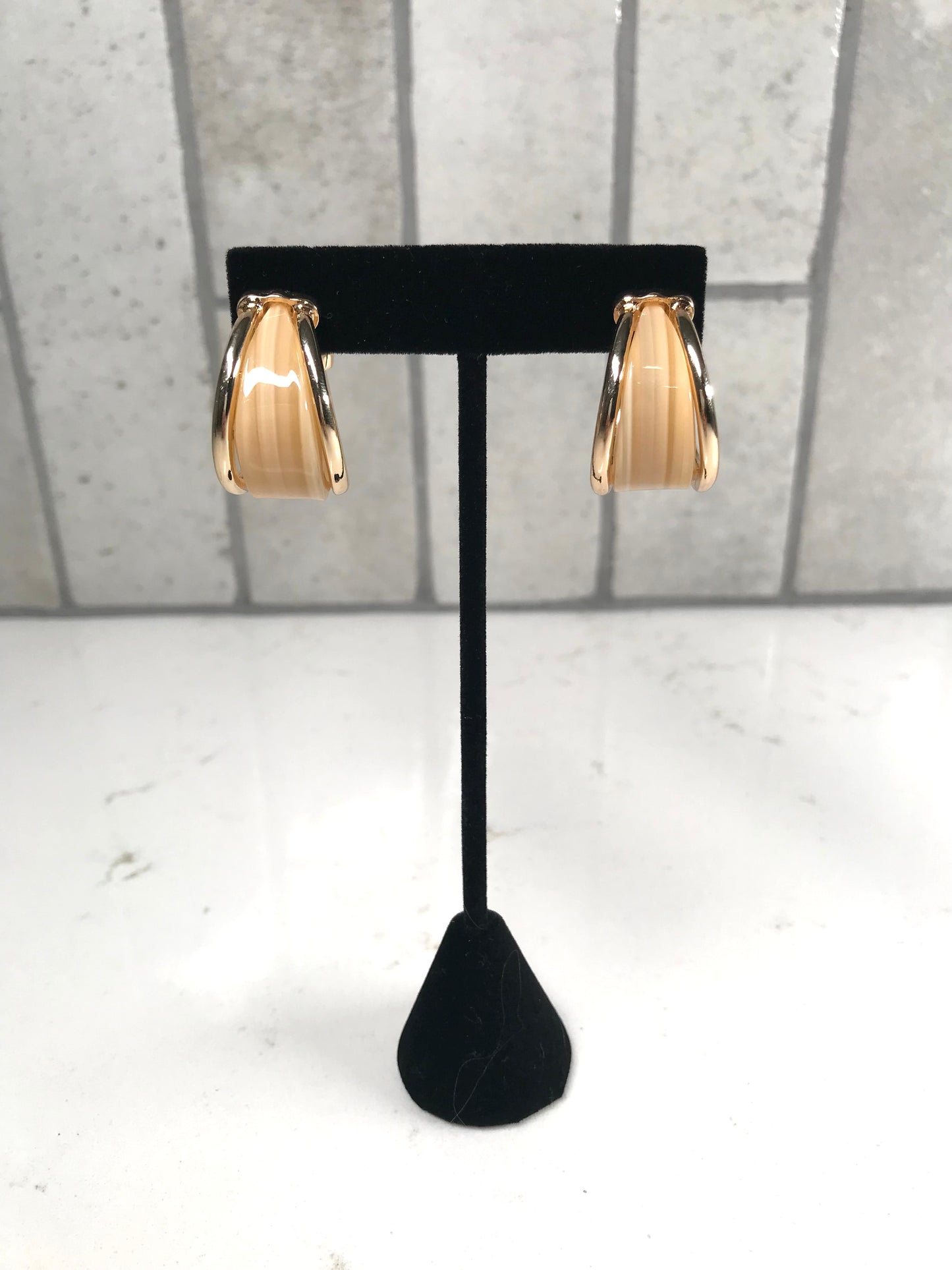 Daphne Gold Trimmed Hoop