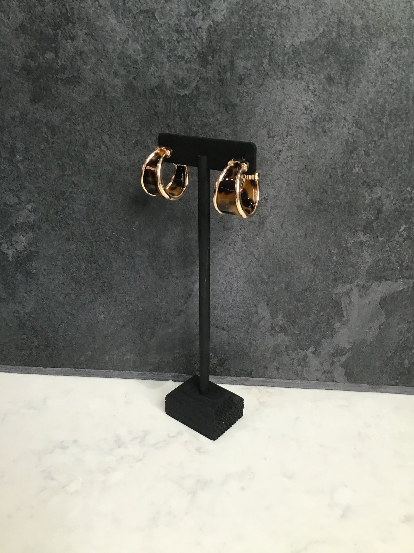 Daphne Gold Trimmed Hoop