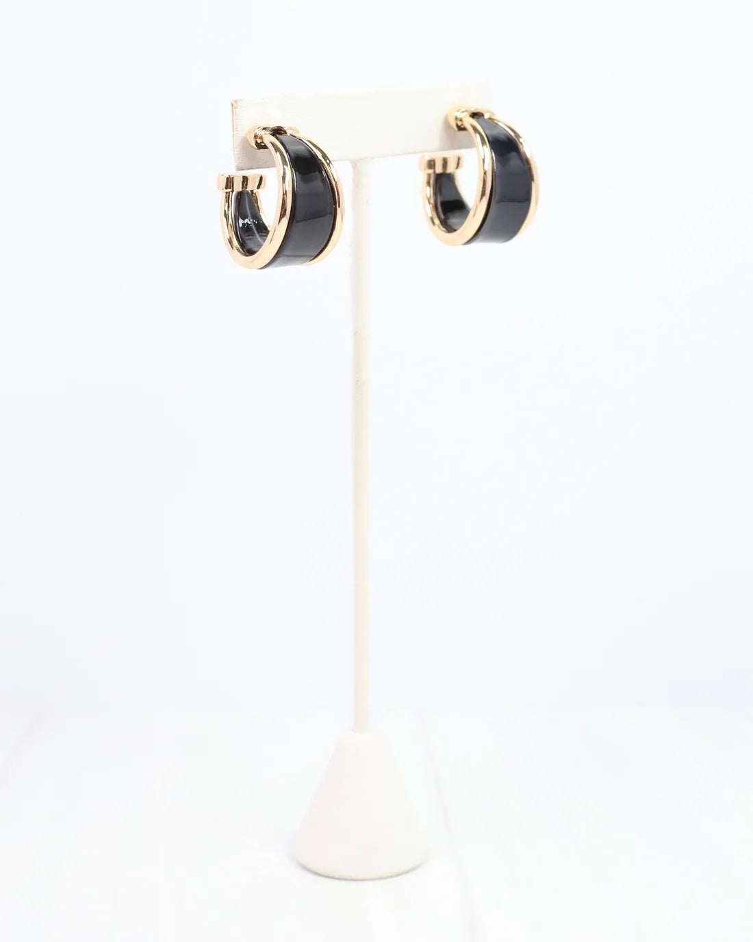 Daphne Gold Trimmed Hoop
