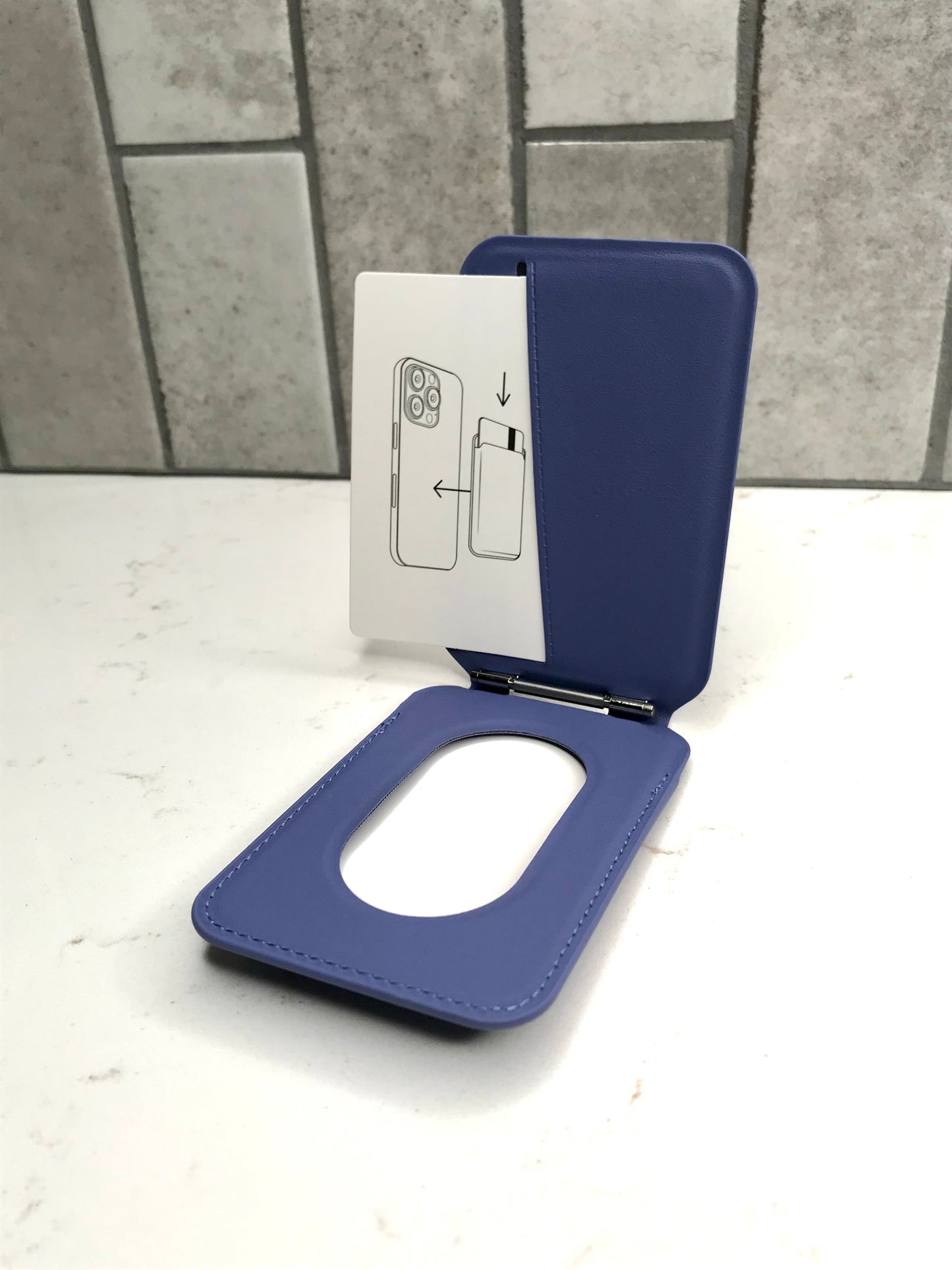 Magnetic Wallet and Stand