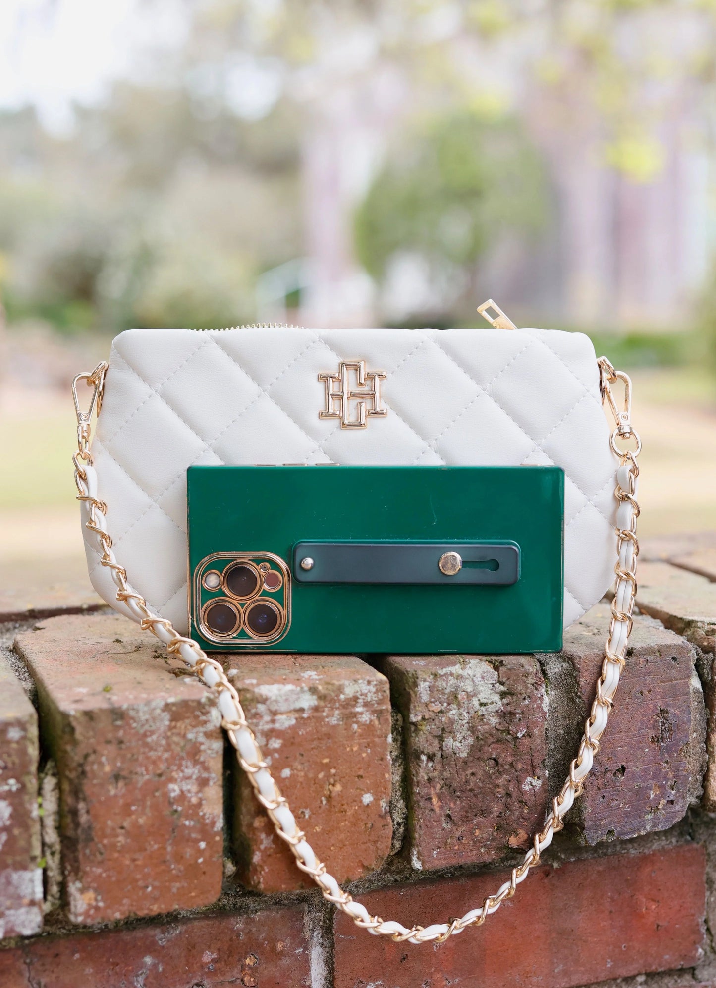 Livi Crossbody