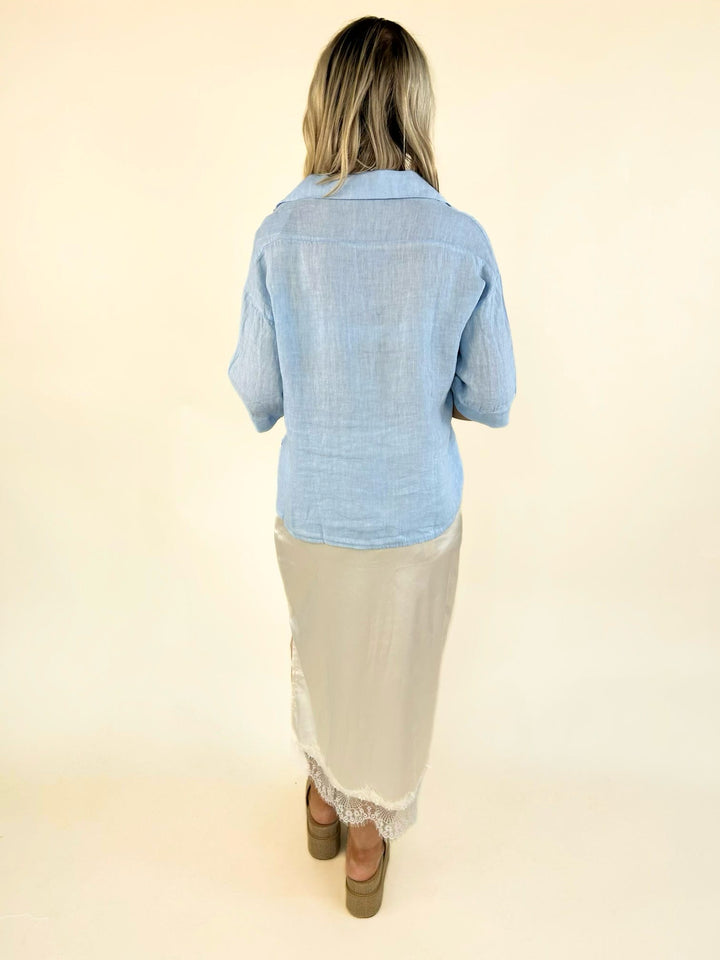 Back view of a women&