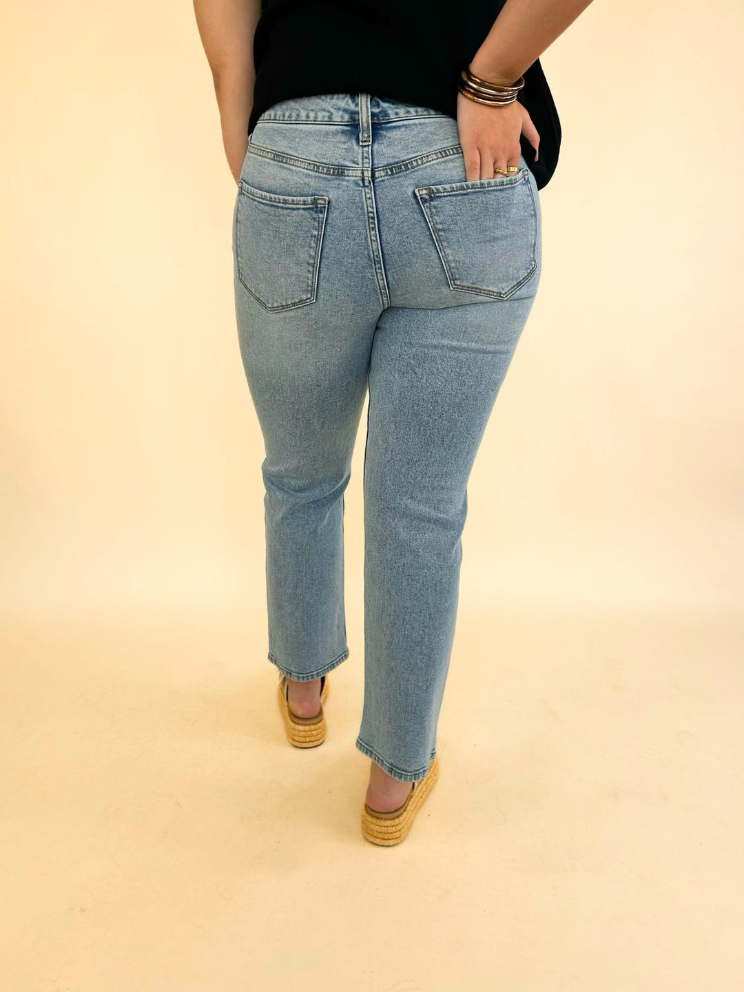 Back view of women&