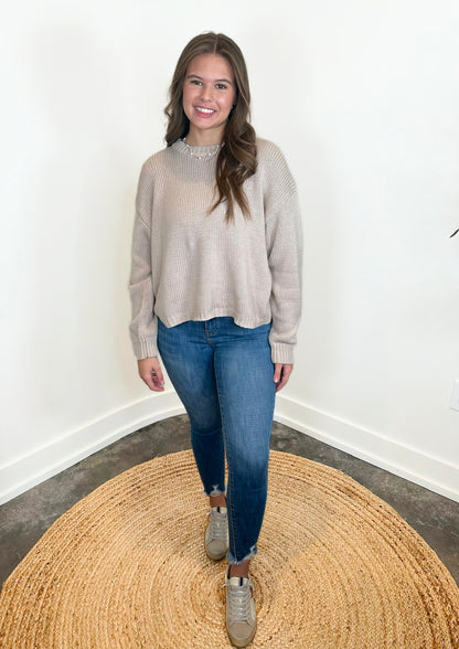 Allodia Cropped Knit Sweater