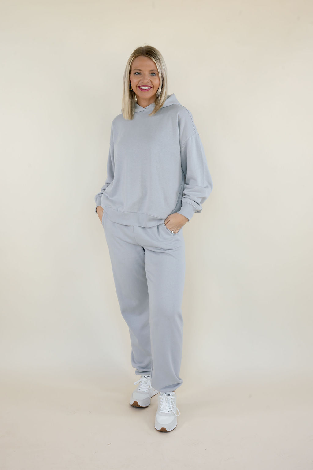 Full-length front view of women&