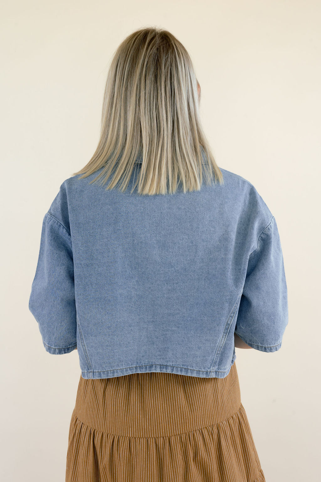 Back view of women&