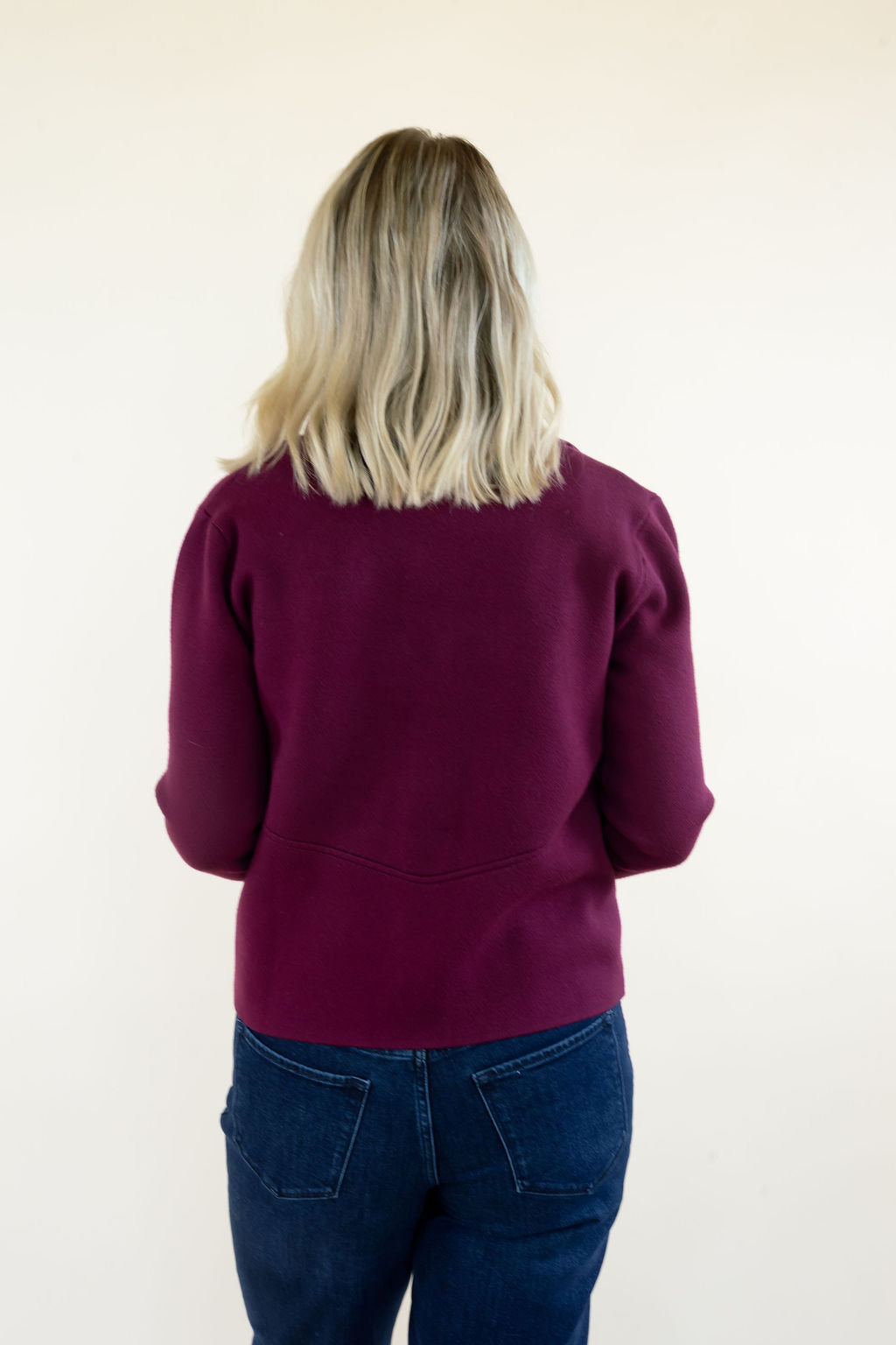 Back view of women&