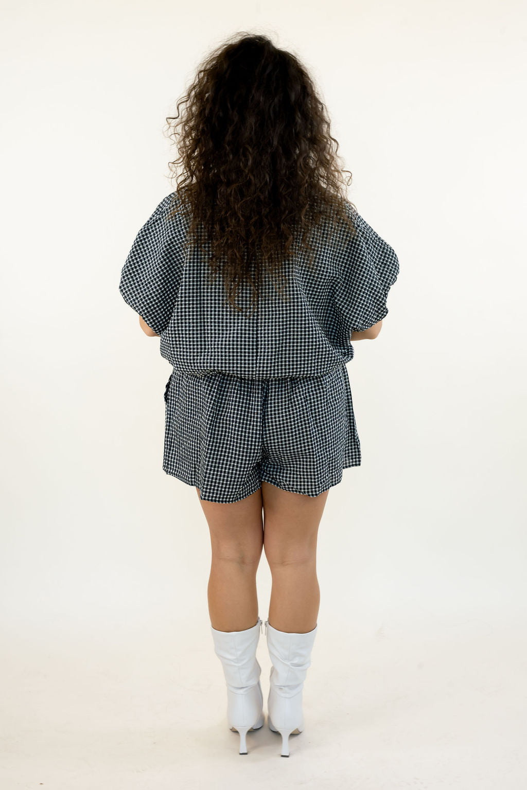 Back view of women&