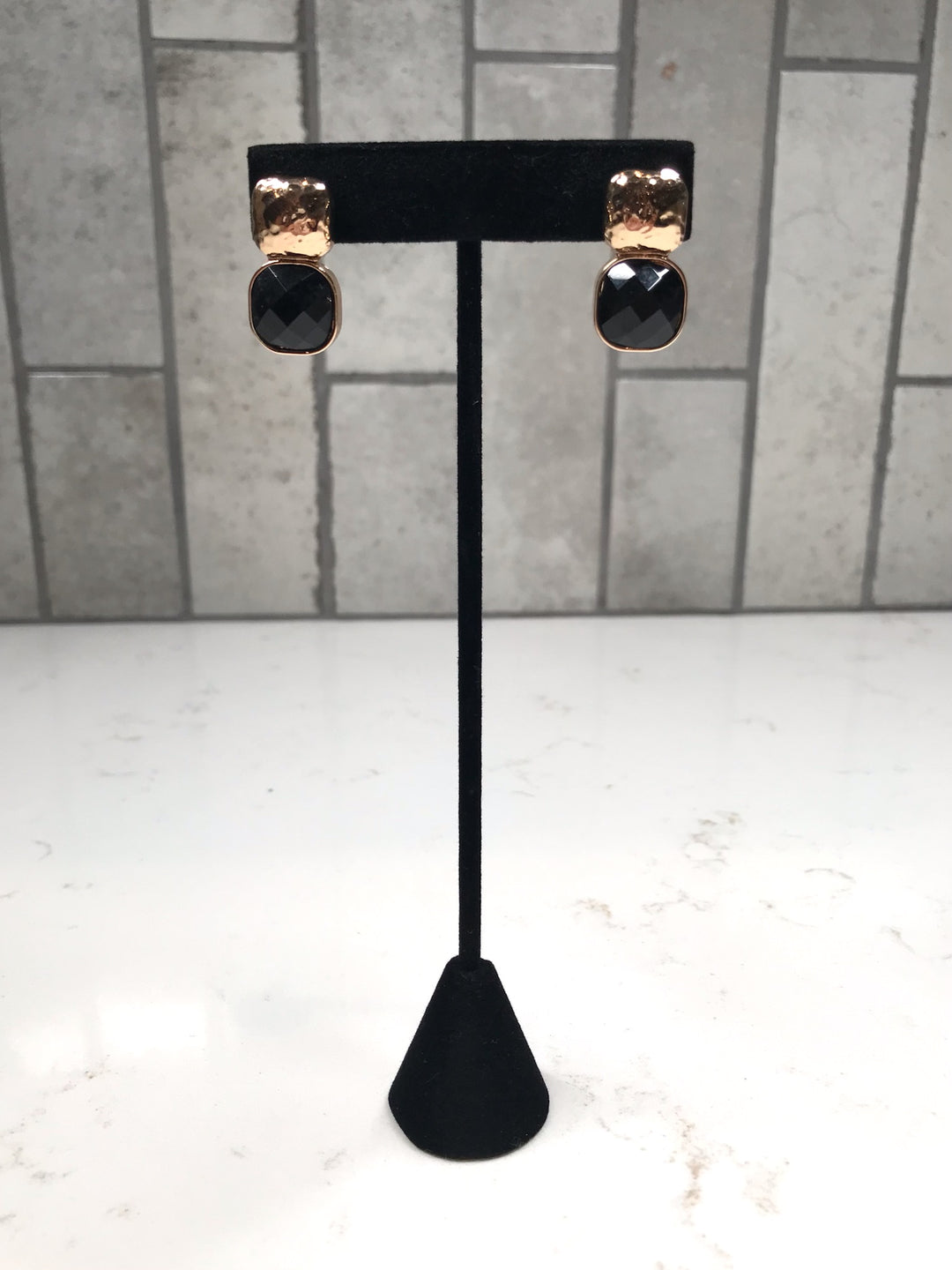 Cushion Stud Earring