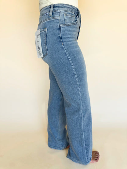 Diora High Rise Jeans