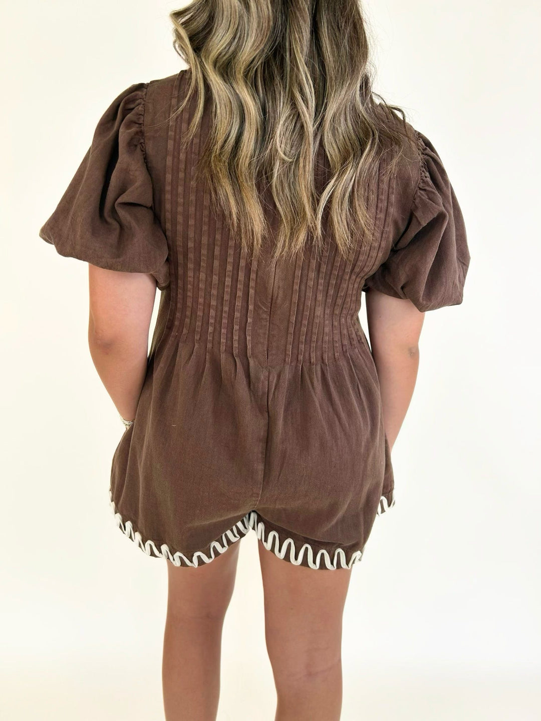 Back view of women&