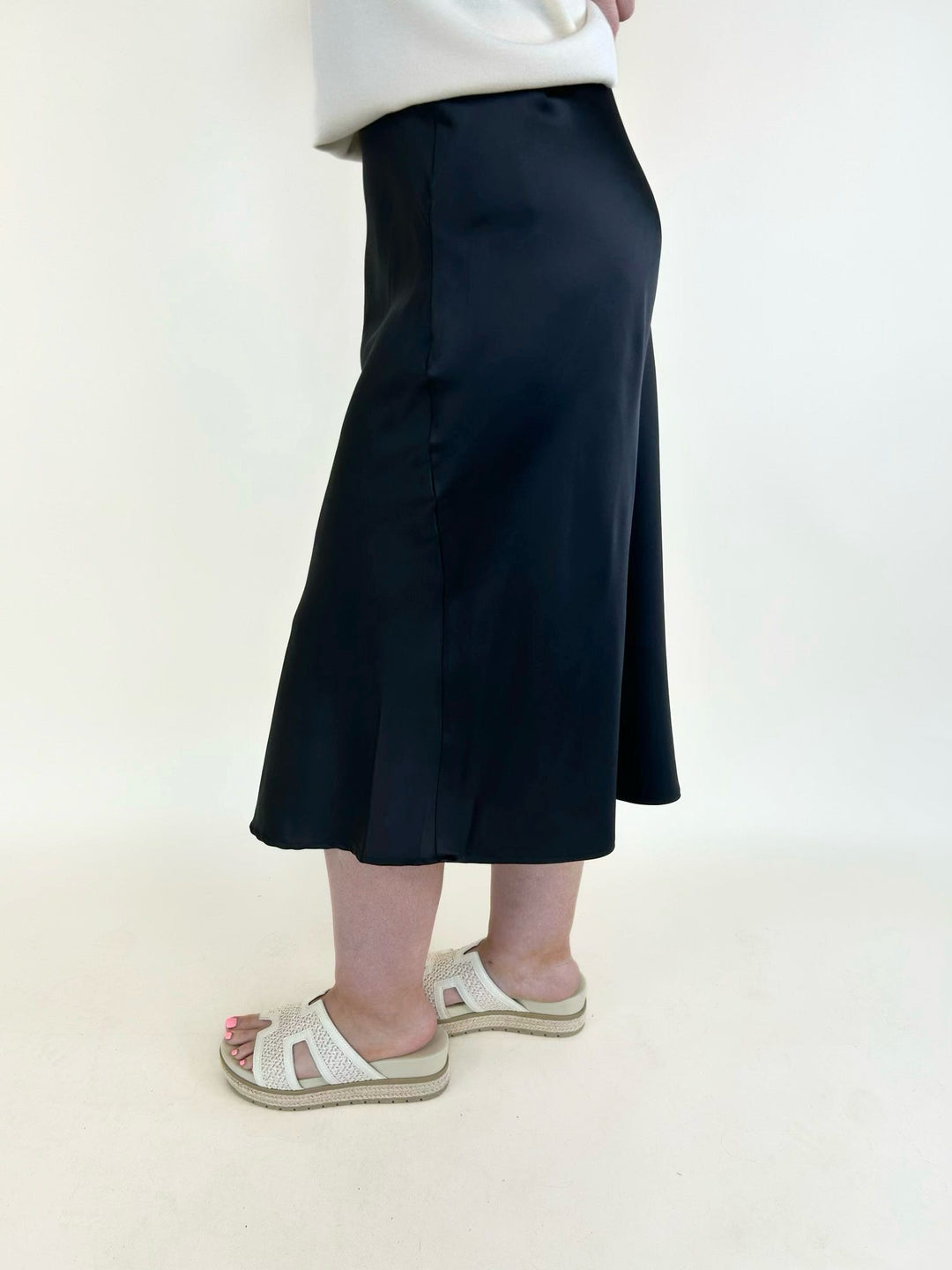 Side view of women&