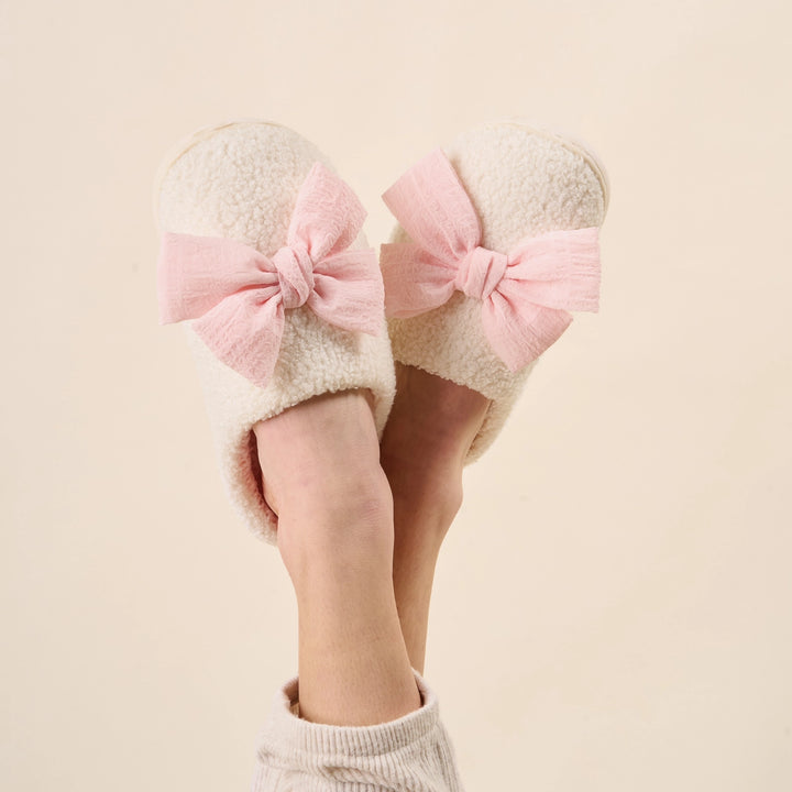Fuzzy Slippers–Betty Bow
