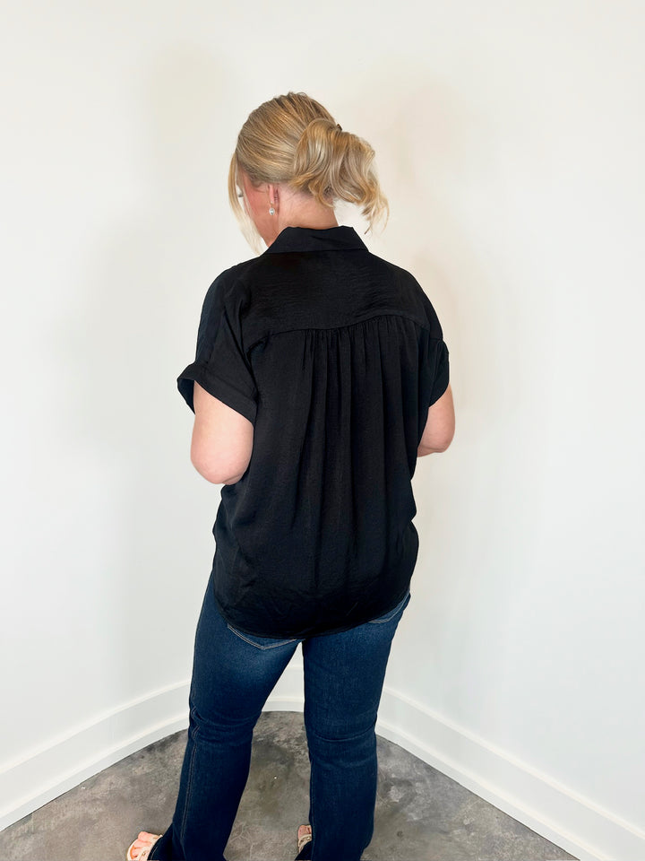 Kaia Collare Button Up Top