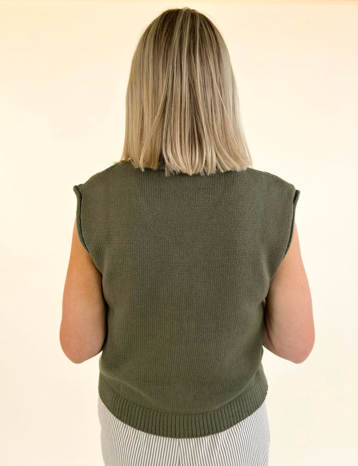 Back view of women&