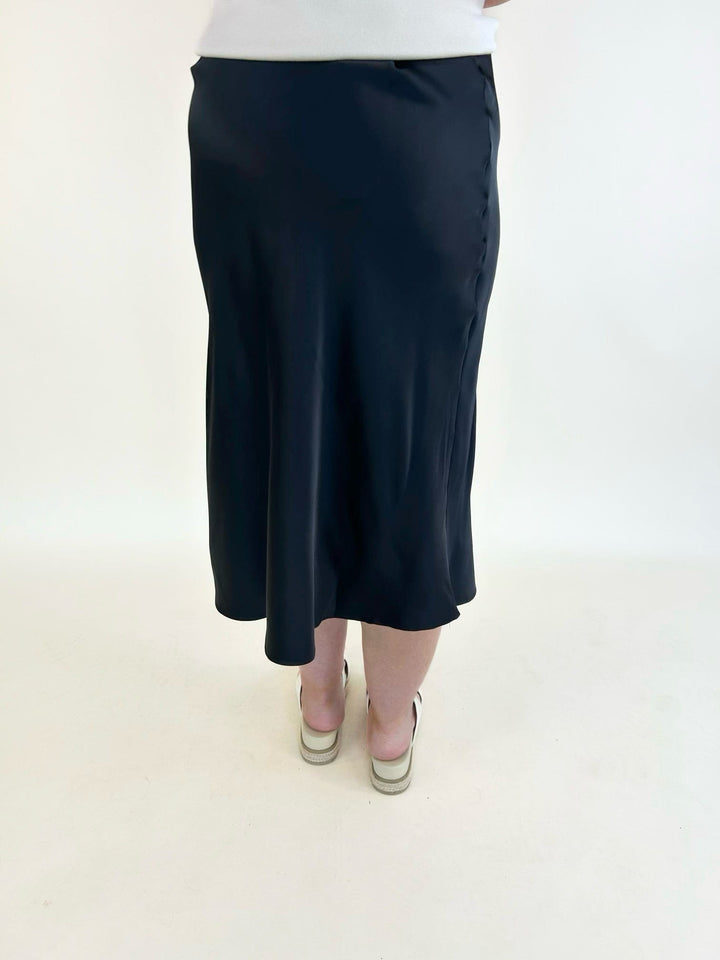 Back view of women&