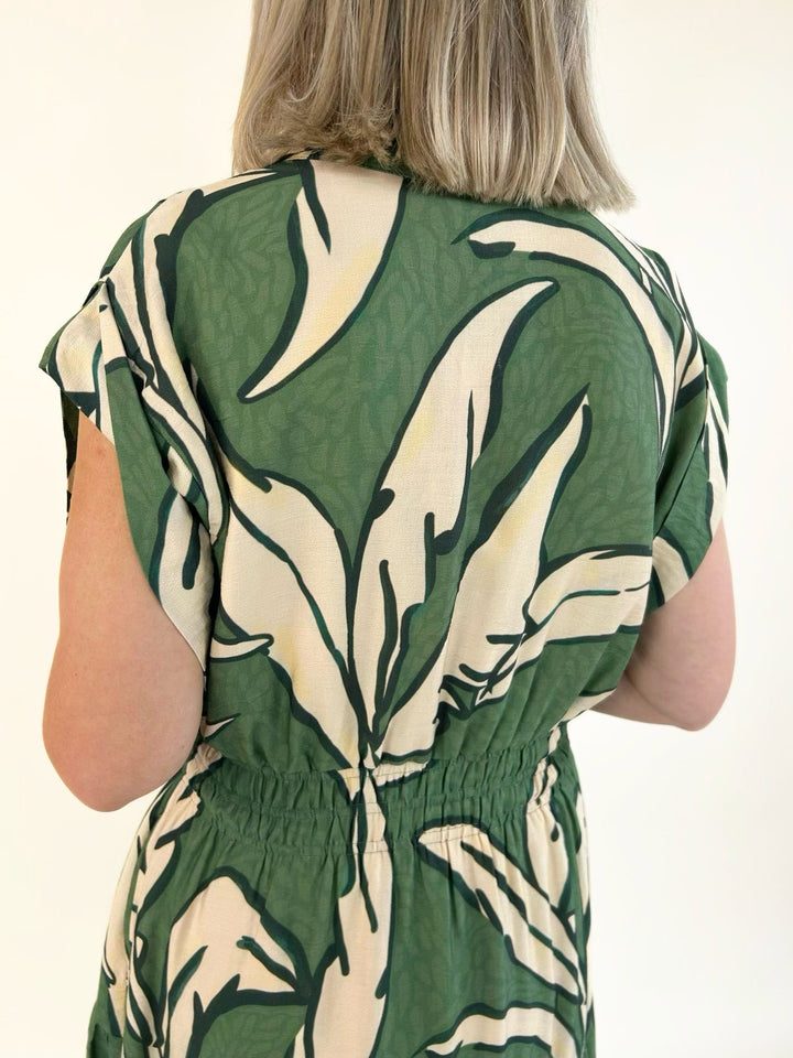 Close-up back view of women&