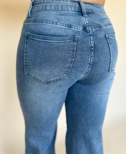 Everstretch Wide Leg Jeans