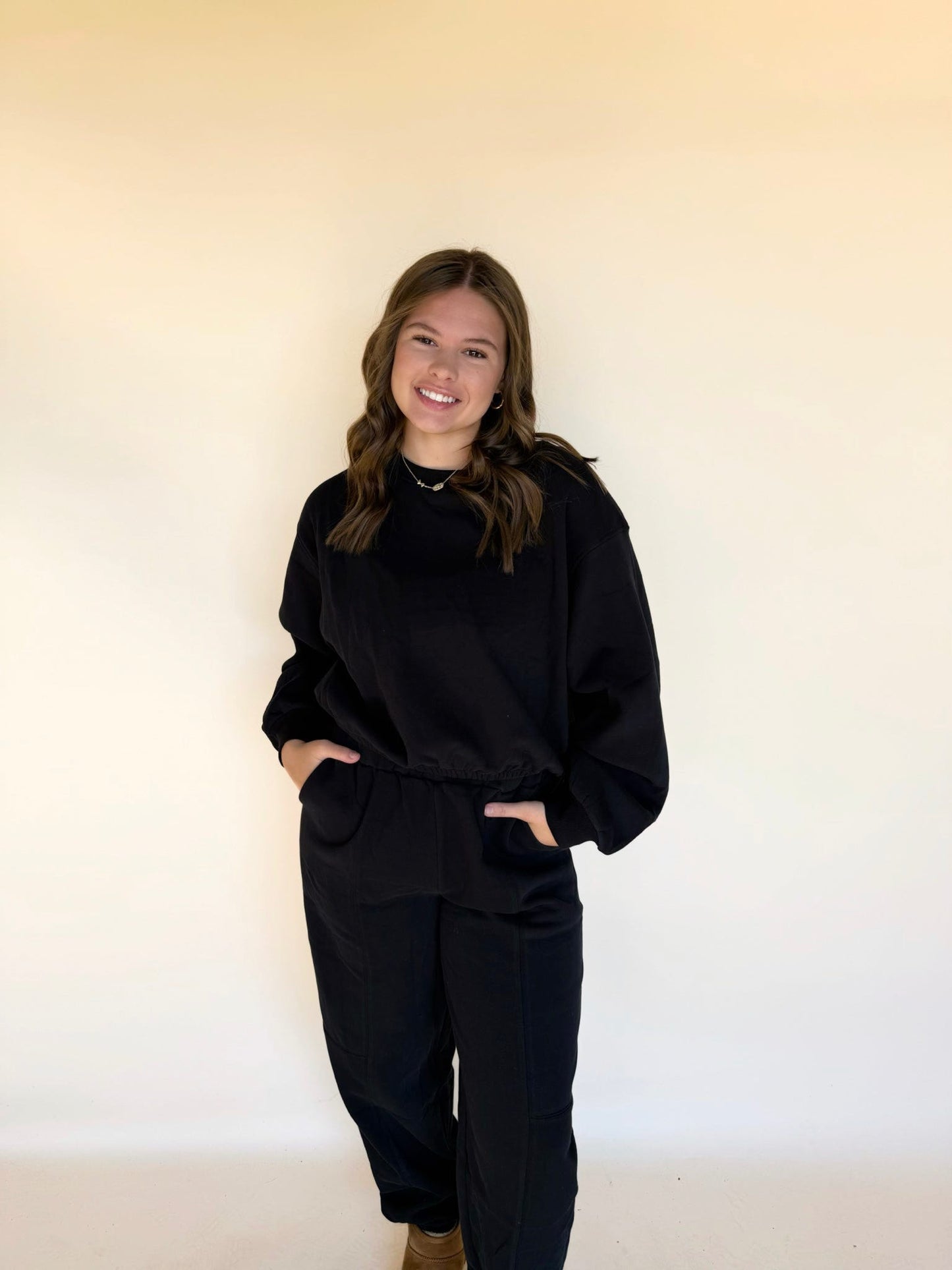 Freya Elastic Hem Cropped Sweatshirt