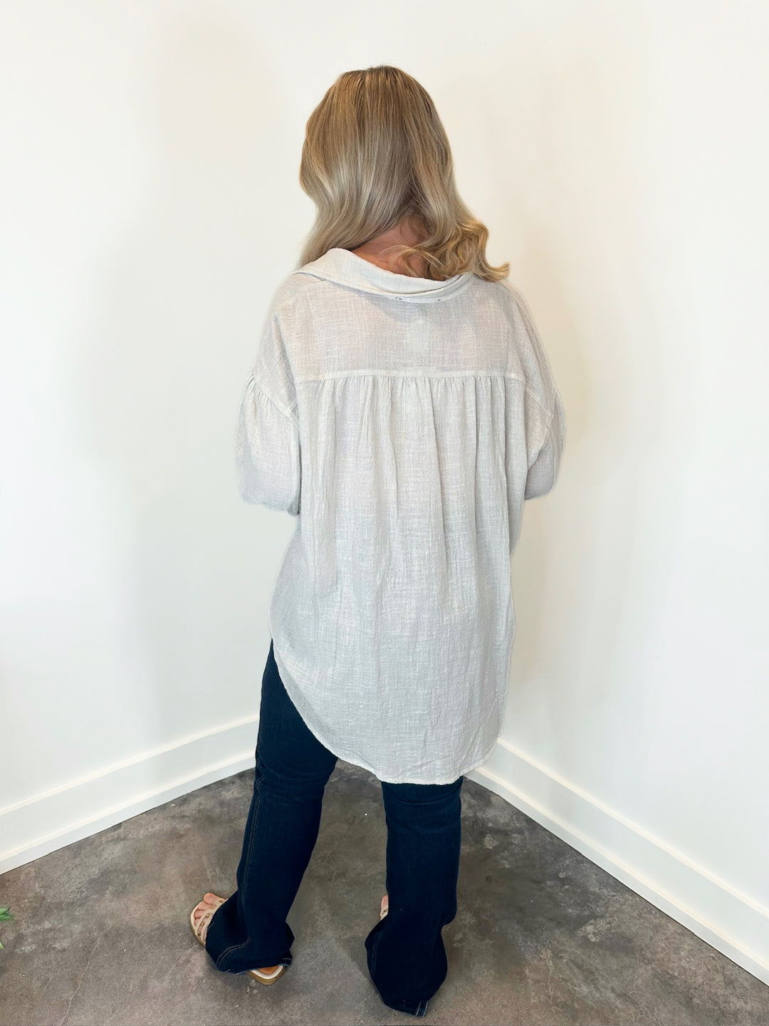 Lia’s Button-Down Pocket Top