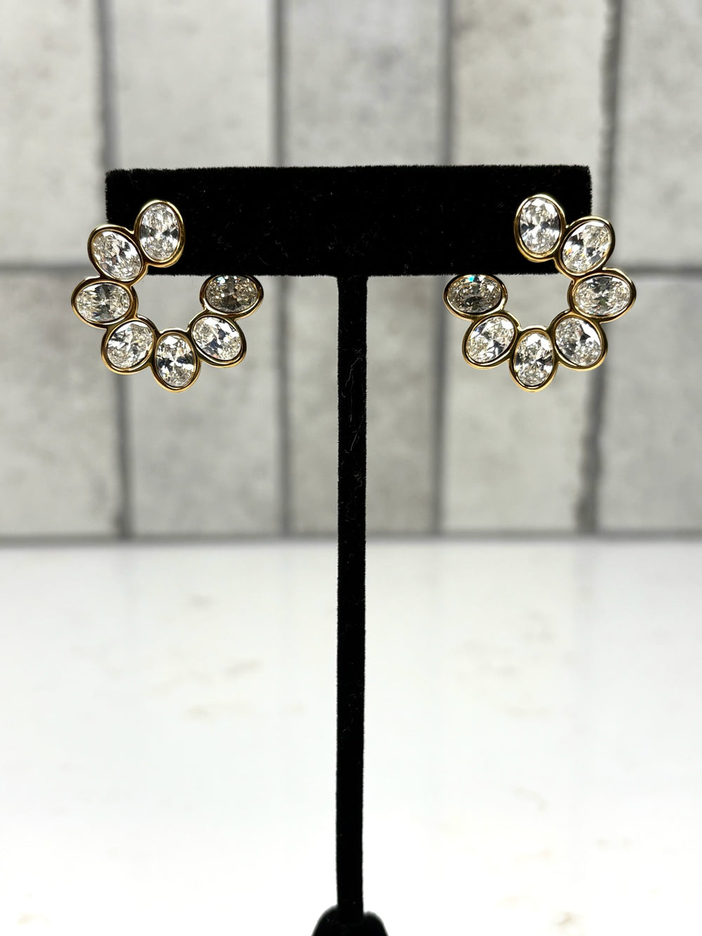 Chan Sutt Pearl Serena Earrings