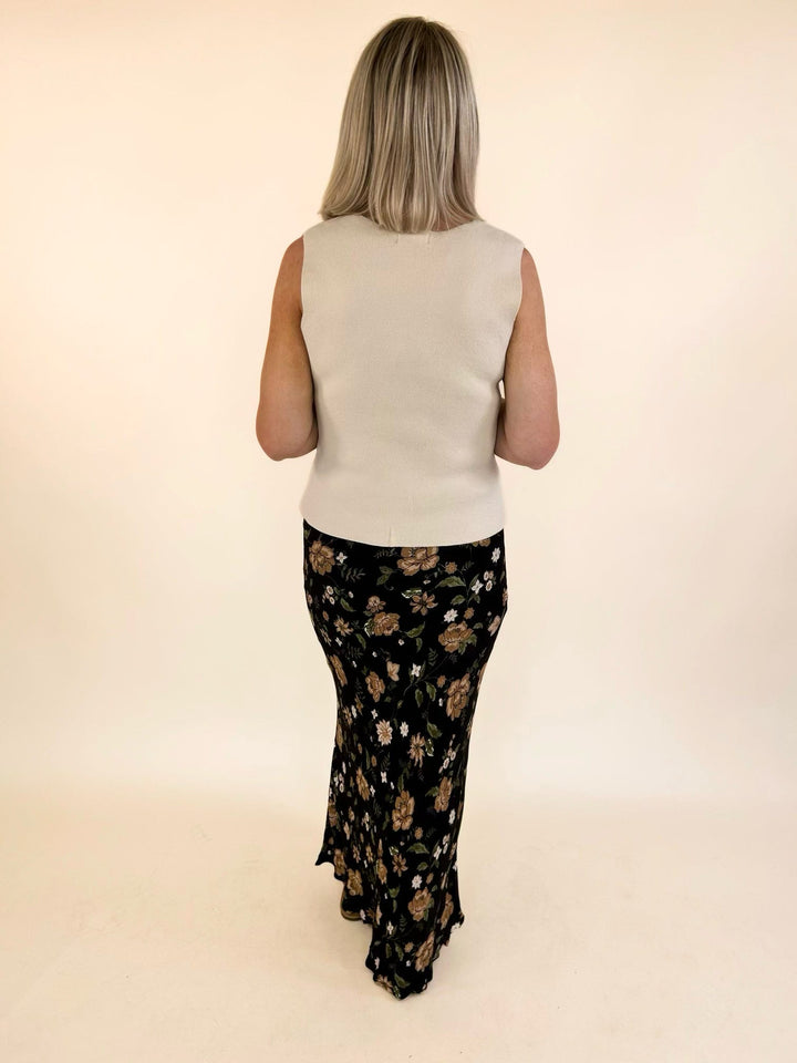 Back view of women&
