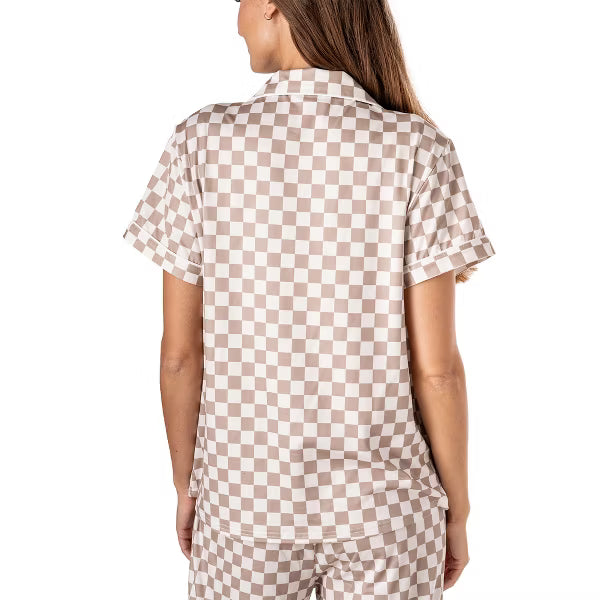Back view of women&