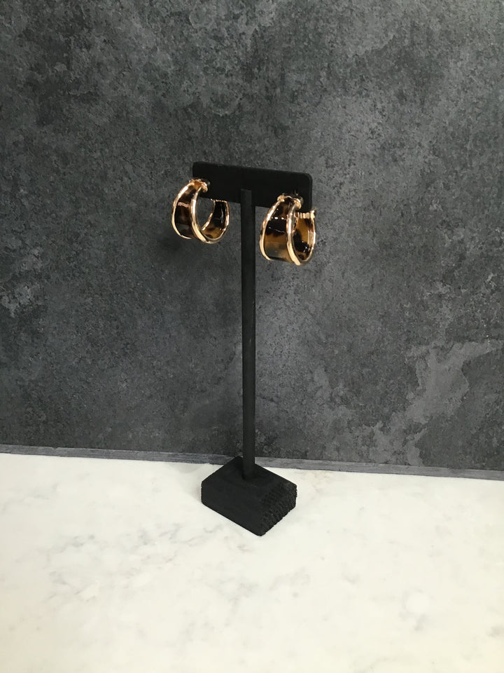 Daphne Gold Trimmed Hoop