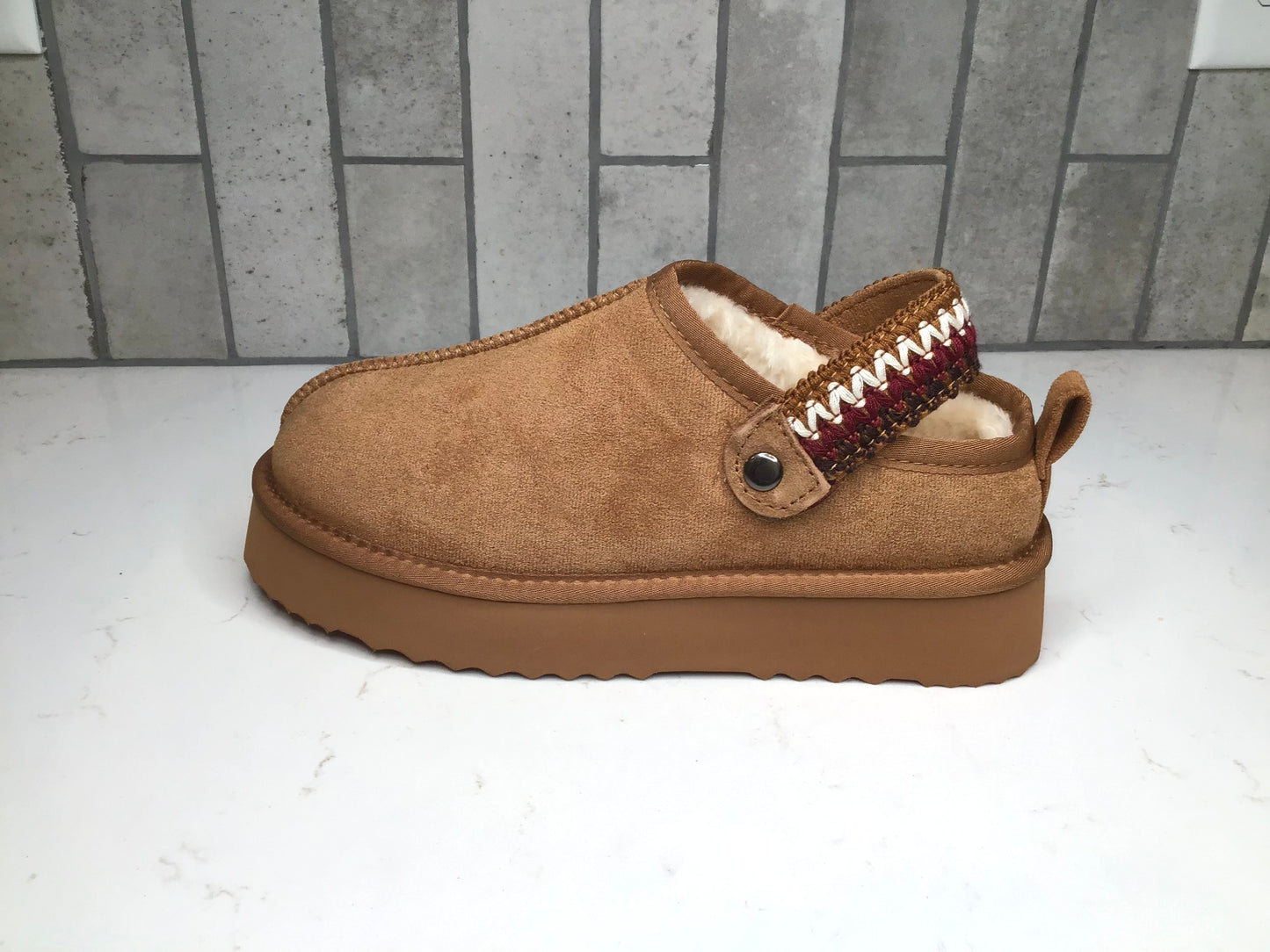 Storm Lounge Mule