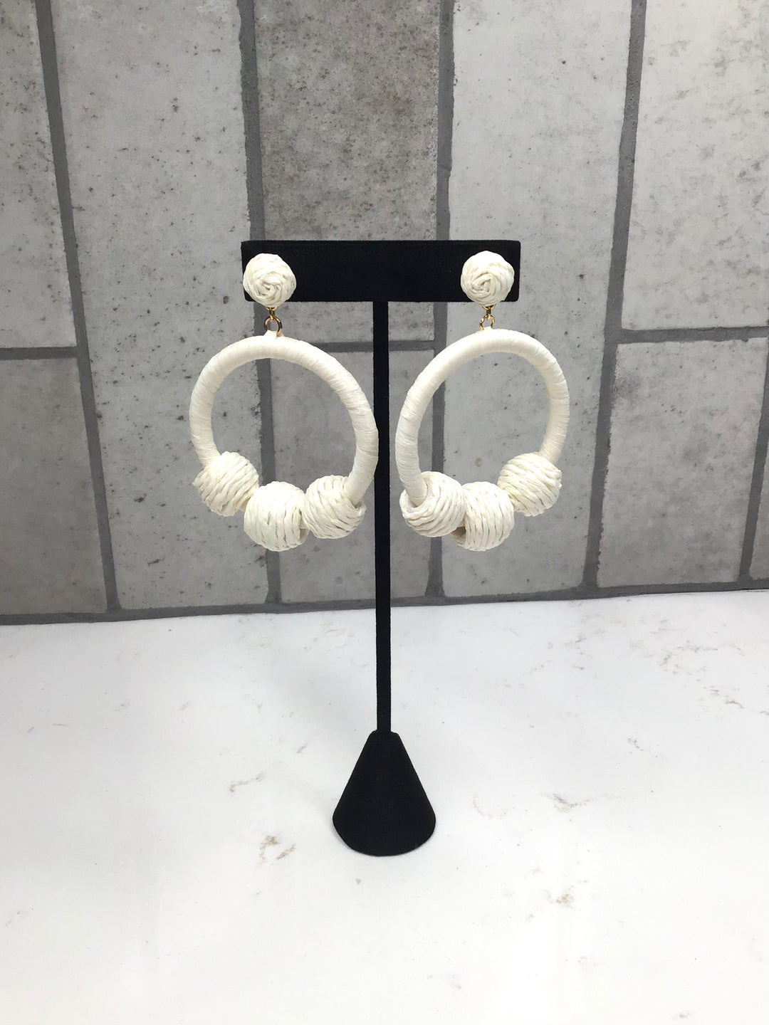 Raffia Wrapped Ball Hoop
