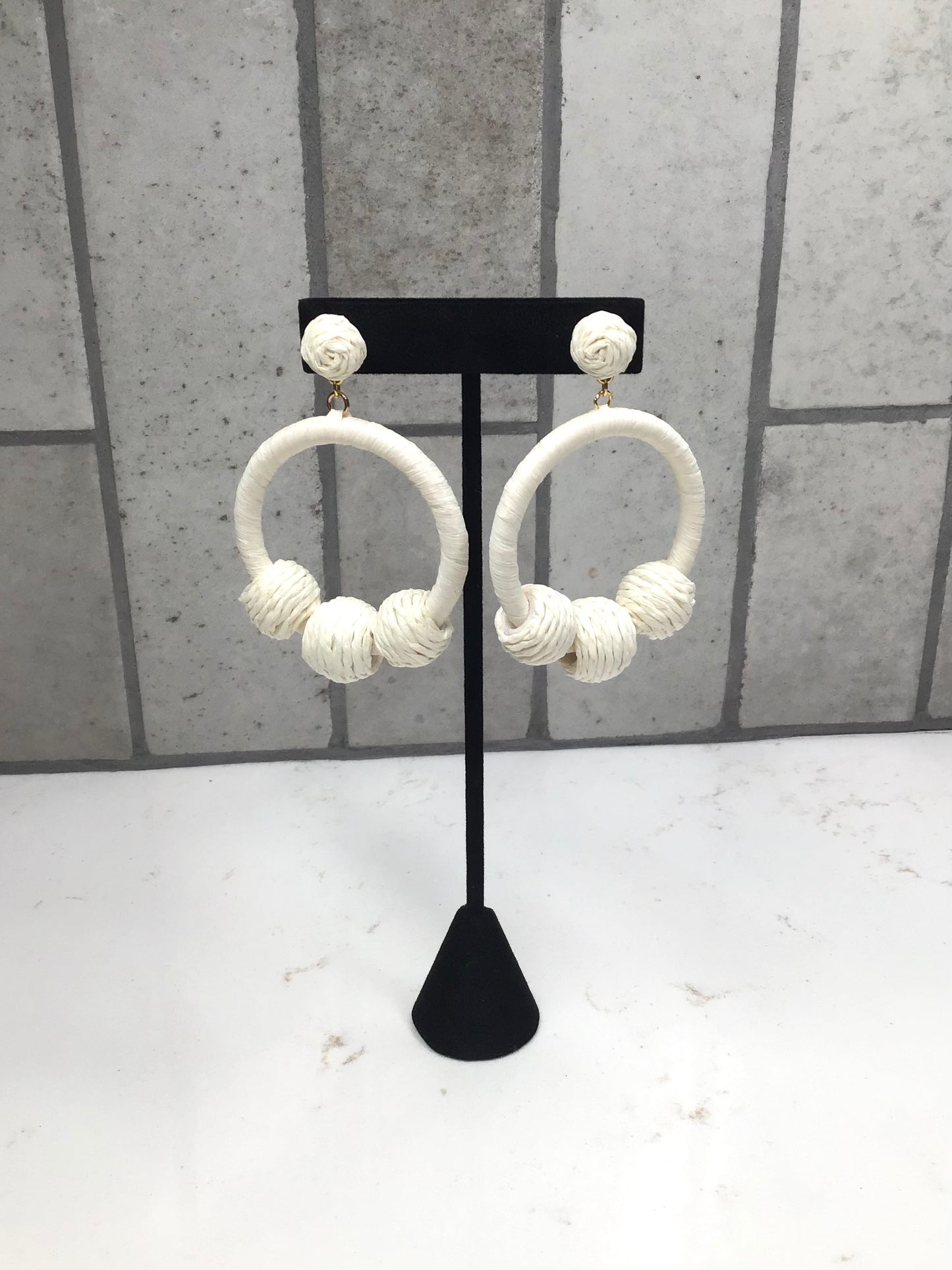 Raffia Wrapped Ball Hoop