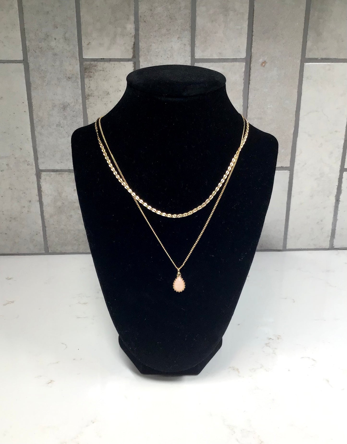 Gold Cable Chain Necklace with Natural Teardrop