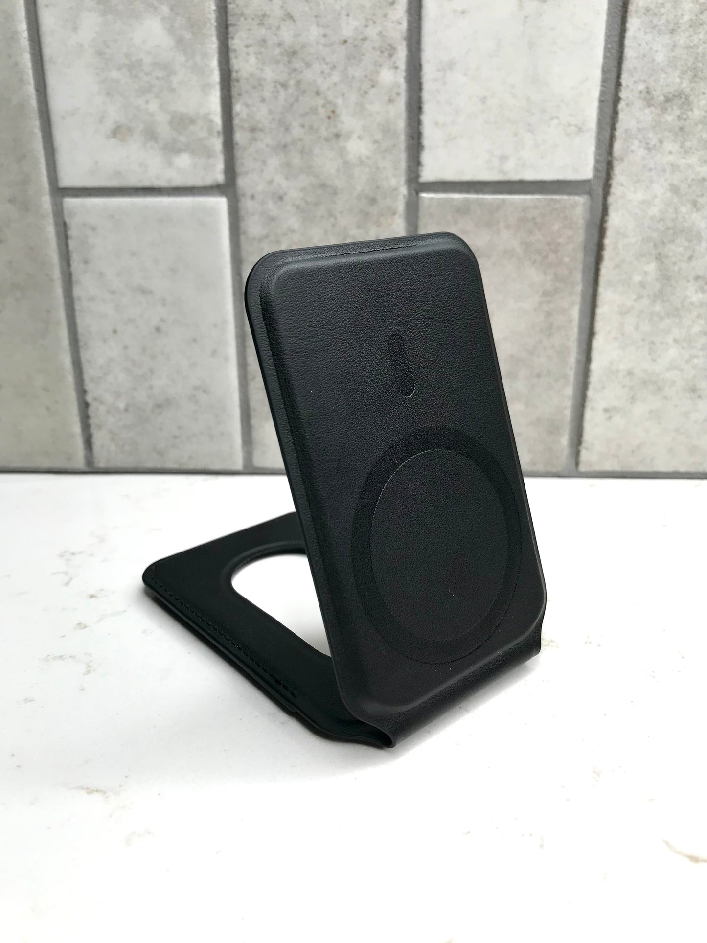 Magnetic Wallet and Stand