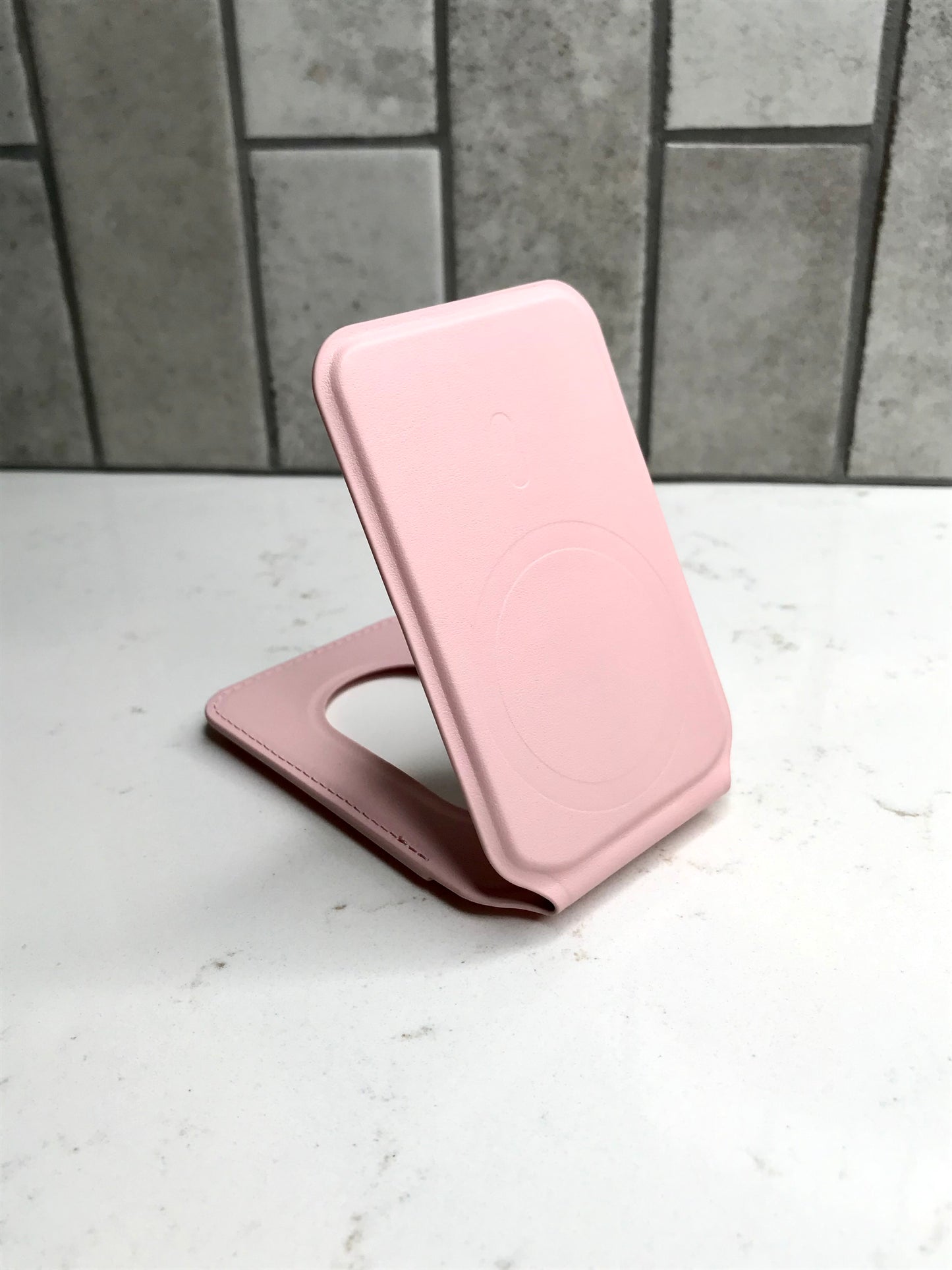 Magnetic Wallet and Stand