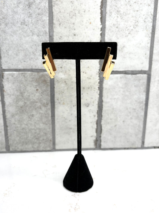Layered gold bar statement earrings – sleek geometric drop earrings for women