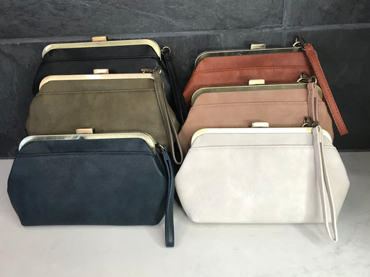 Vivie Kisslock Convertible Crossbody Wristlet