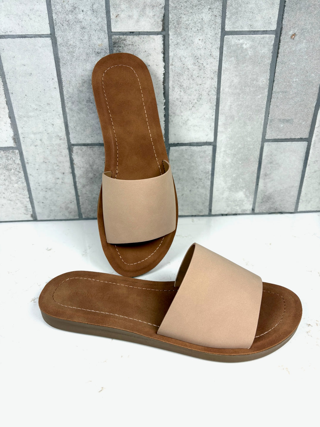 Maia Sandal