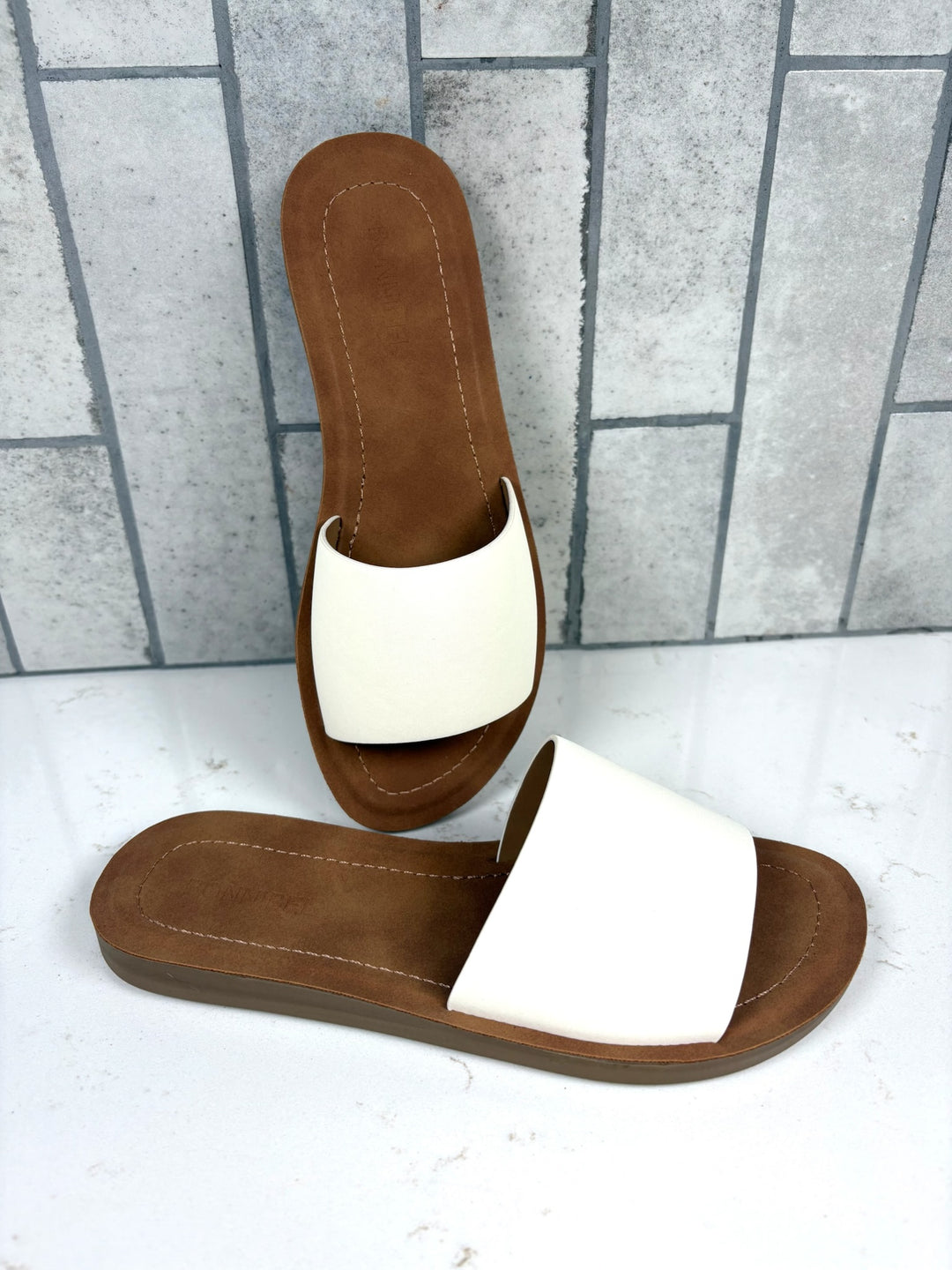 Maia Sandal