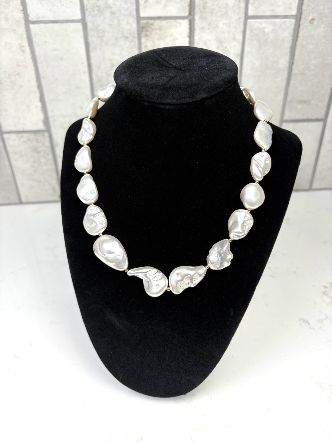 Chan Sutt Pearl Chunky Pearl Necklace