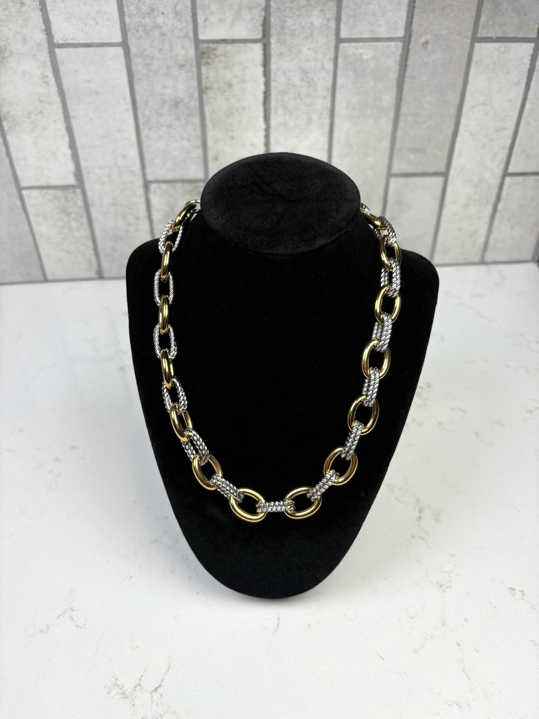 Chan Sutt Pearl Margo Necklace