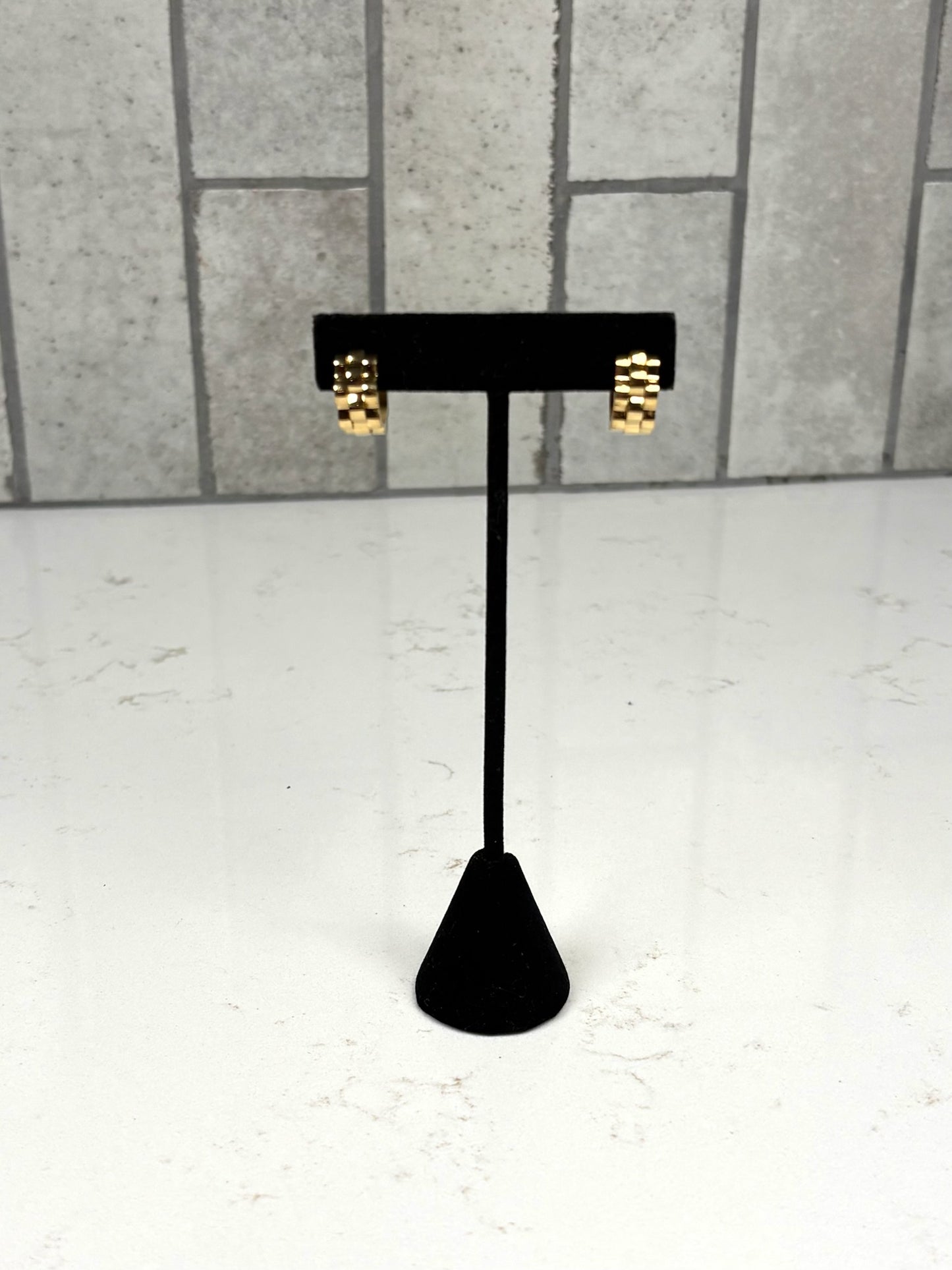 Chan Sutt Pearl Small Gold Rolly Hoops