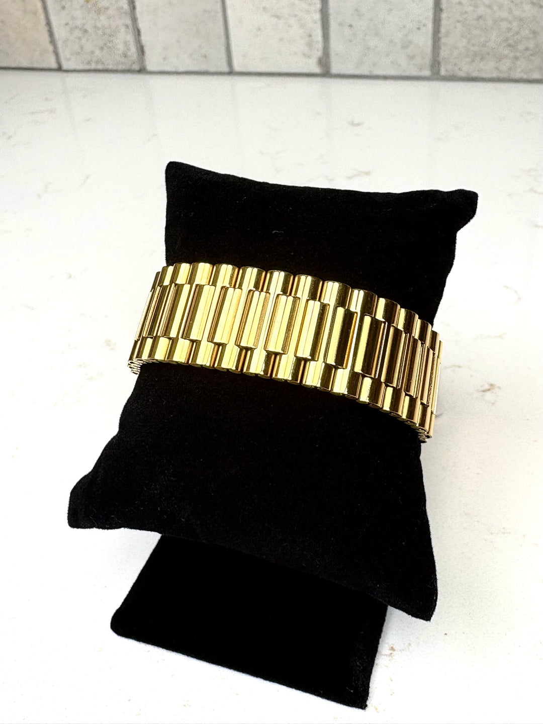 Chan Sutt Pearl Thick Gold Watch Band