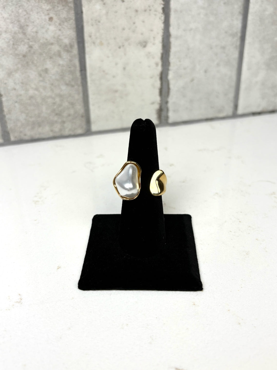 Chan Sutt Pearl Addison Ring