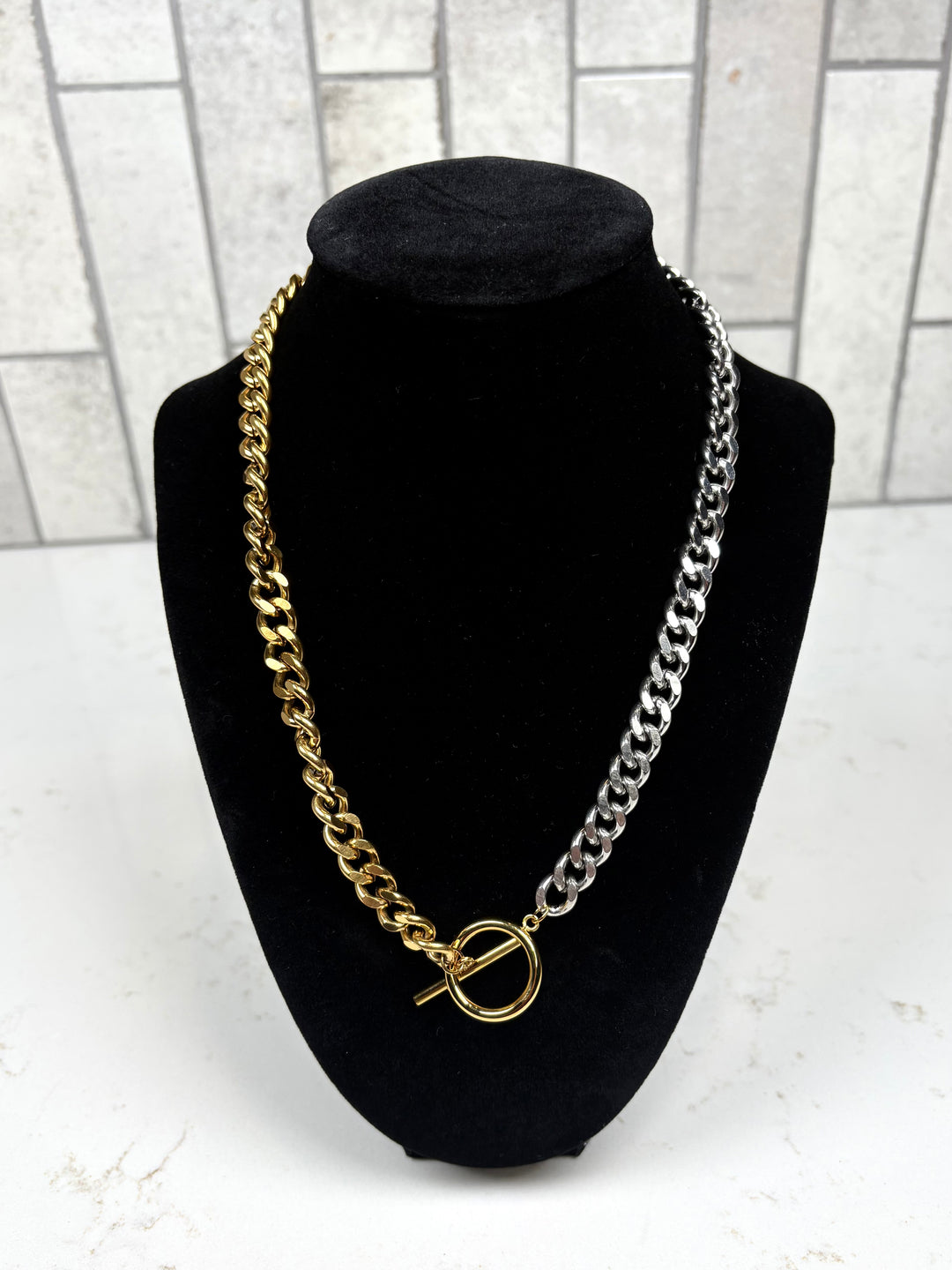 Chan Sutt Pearl Reagan Necklace