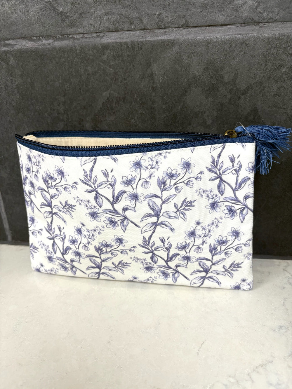 Aldridge Garden Cosmetic