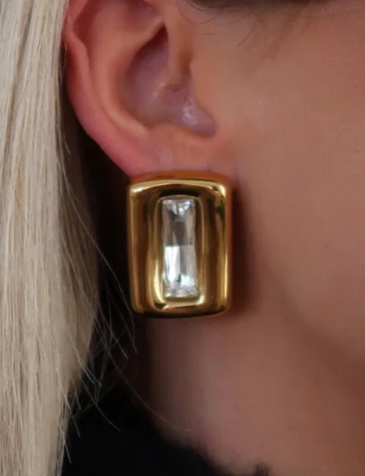 Chan Sutt Pearl Brooke Earrings - White